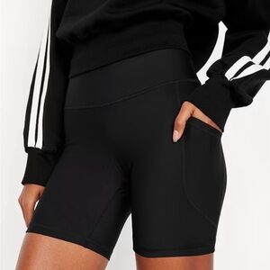 NWT High-Rise Old Navy Women’s Bike Shorts w pockets 6” inseam Powersoft (sz XS)